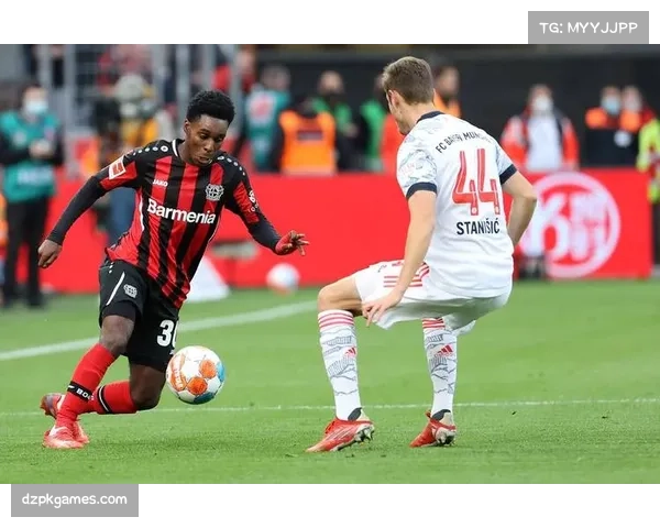 德甲保级队调整战术策略 放弃控球专注防守反击效果显著 德甲保级队调整战术策略 放弃控球专注防守反击效果显著